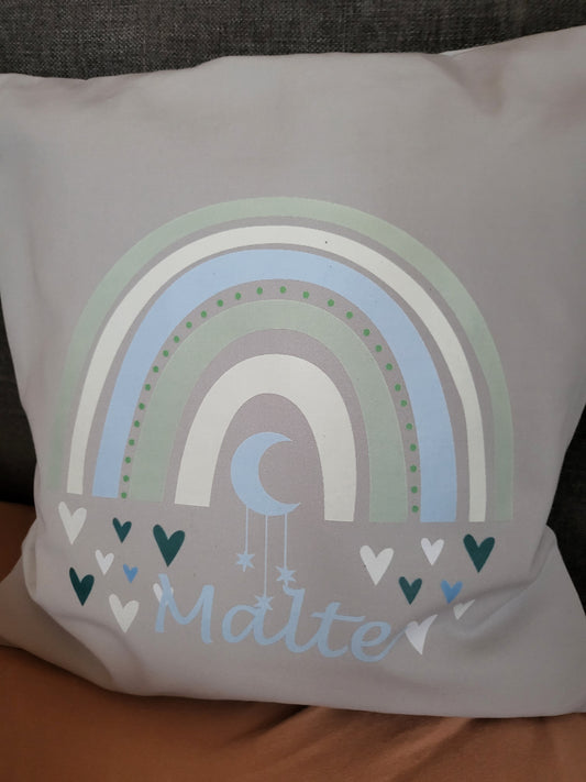 Kissen personalisiert für Kinder, Geburt; Kissenbezug 40x40 cm aus Bio- Baumwolle in beige oder grau mit Regenbogen und Namen