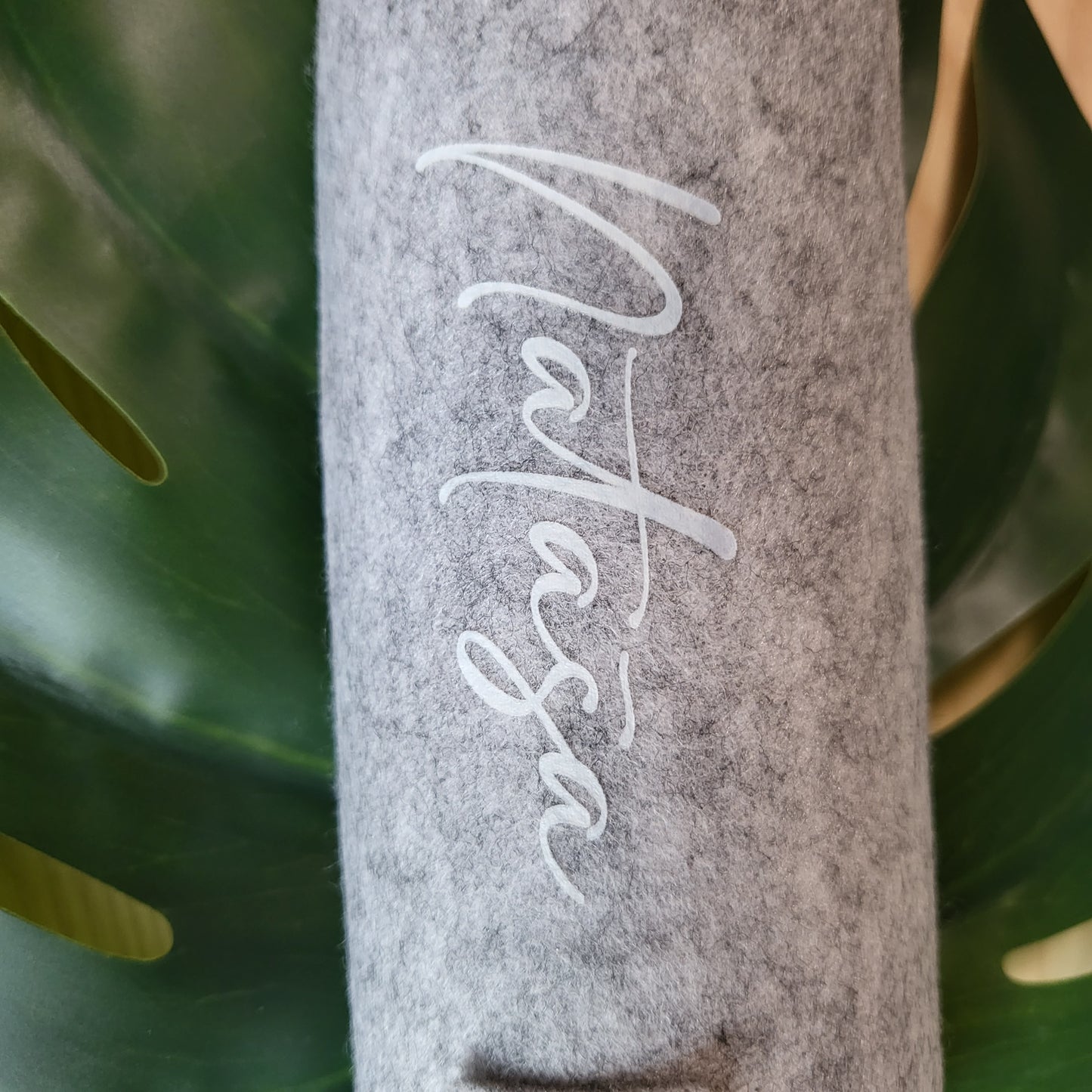 UV- Druck!!! Trinkflasche aus Glas mit Teesieb, Bambusdeckel und Filzhülle 480ml personalisiert mit Namen, Wunschtext, Wunschmotiv