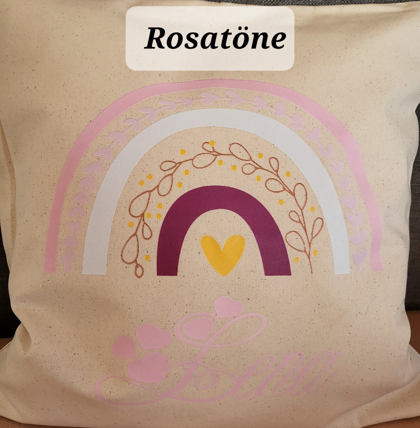 Kissen personalisiert für Kinder, Geburt; Kissenbezug 40x40 cm aus Bio- Baumwolle in beige oder grau mit Regenbogen und Namen