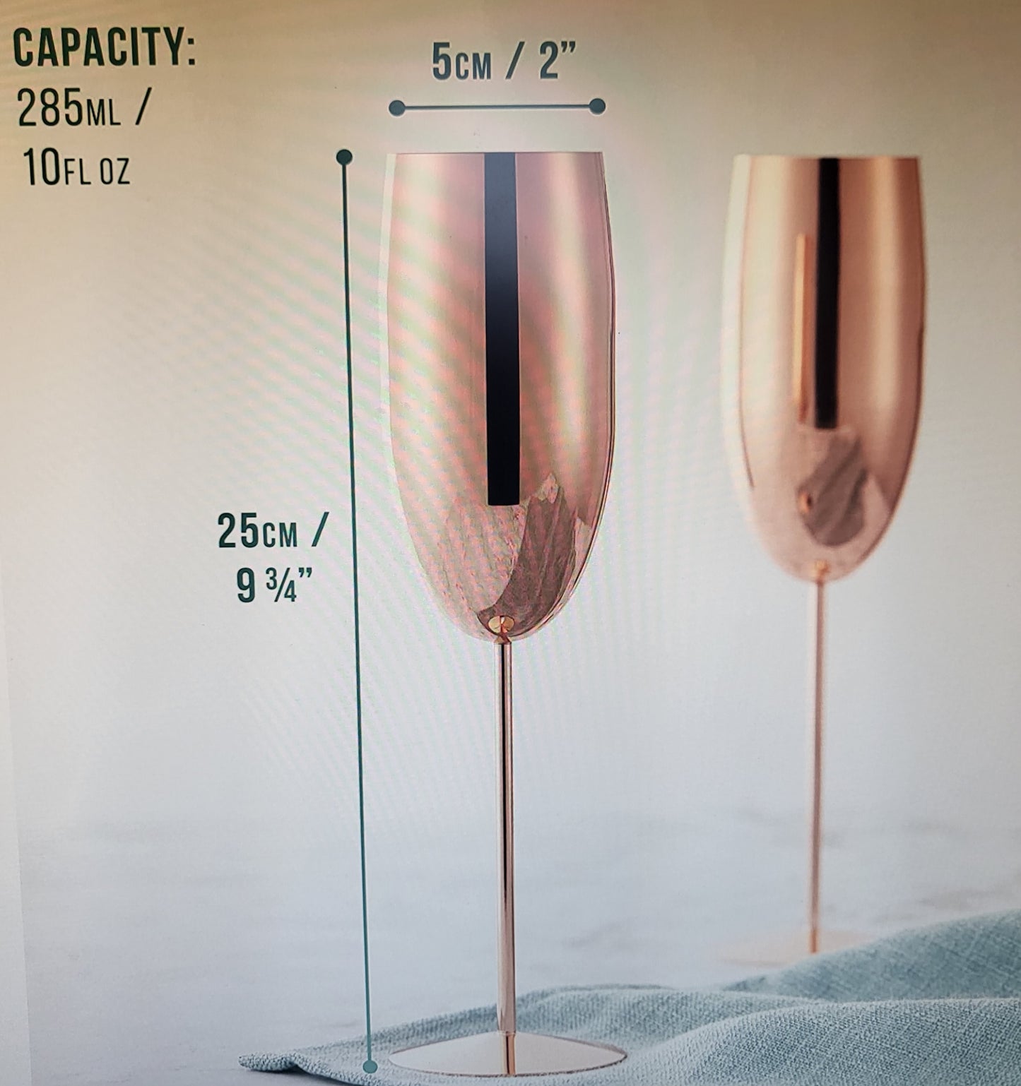 Bruchsicheres Edelstahl-Sektglas personalisiert mit Namen oder Wunschtext in rosegolg, schwarz matt oder gold matt